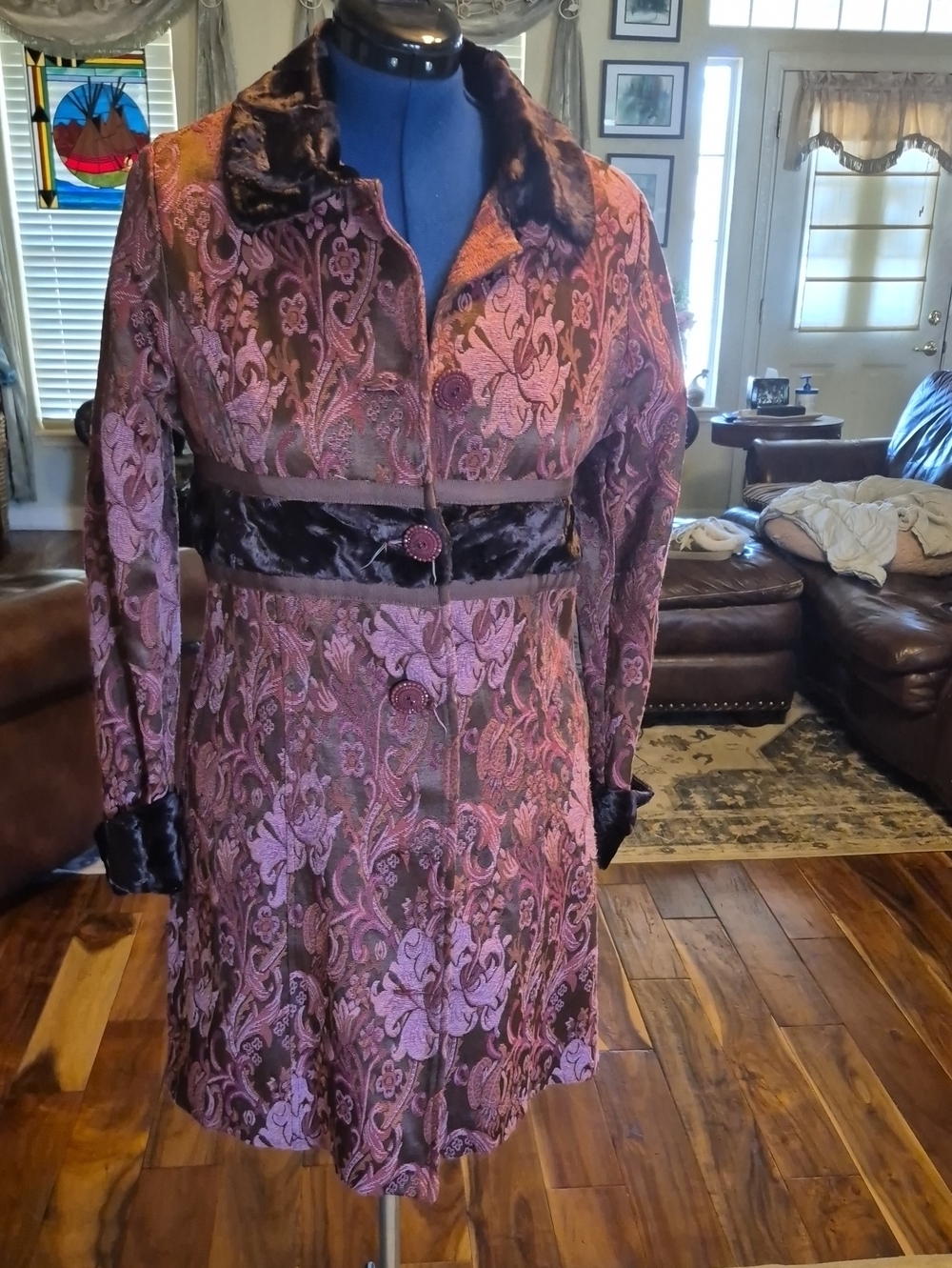 F.L. Malik Vintage Floral Jacquard Tapestry Coat Jacket Burgundy Pink Medium M